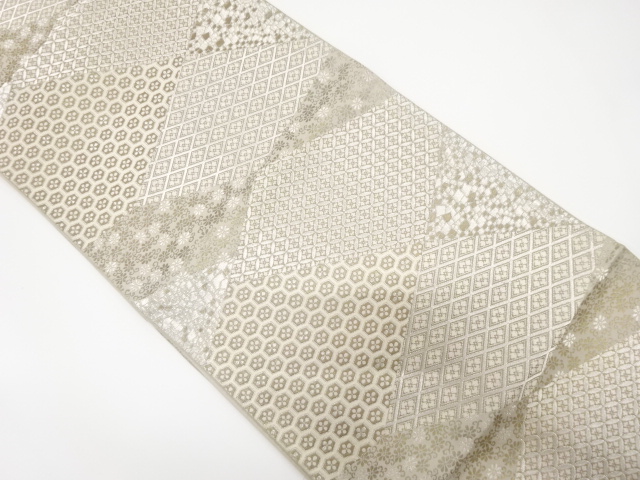 アンティーク　切りばめ風　花唐草に七宝菱模様織り出し袋帯（材料）